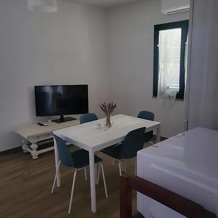 Paule Mare La Caletta